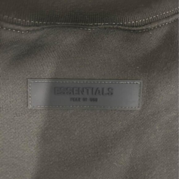 Fear Of God Essentials Sweat Shirt - Picture 5 of 5